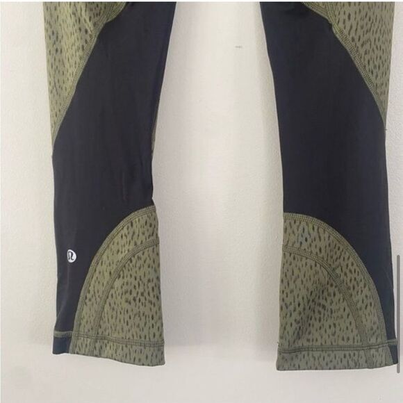 Lululemon Inspire Crop II Leggings Luxtreme in Dottie Dash Fatigue Green Black 4 - Picture 8 of 11
